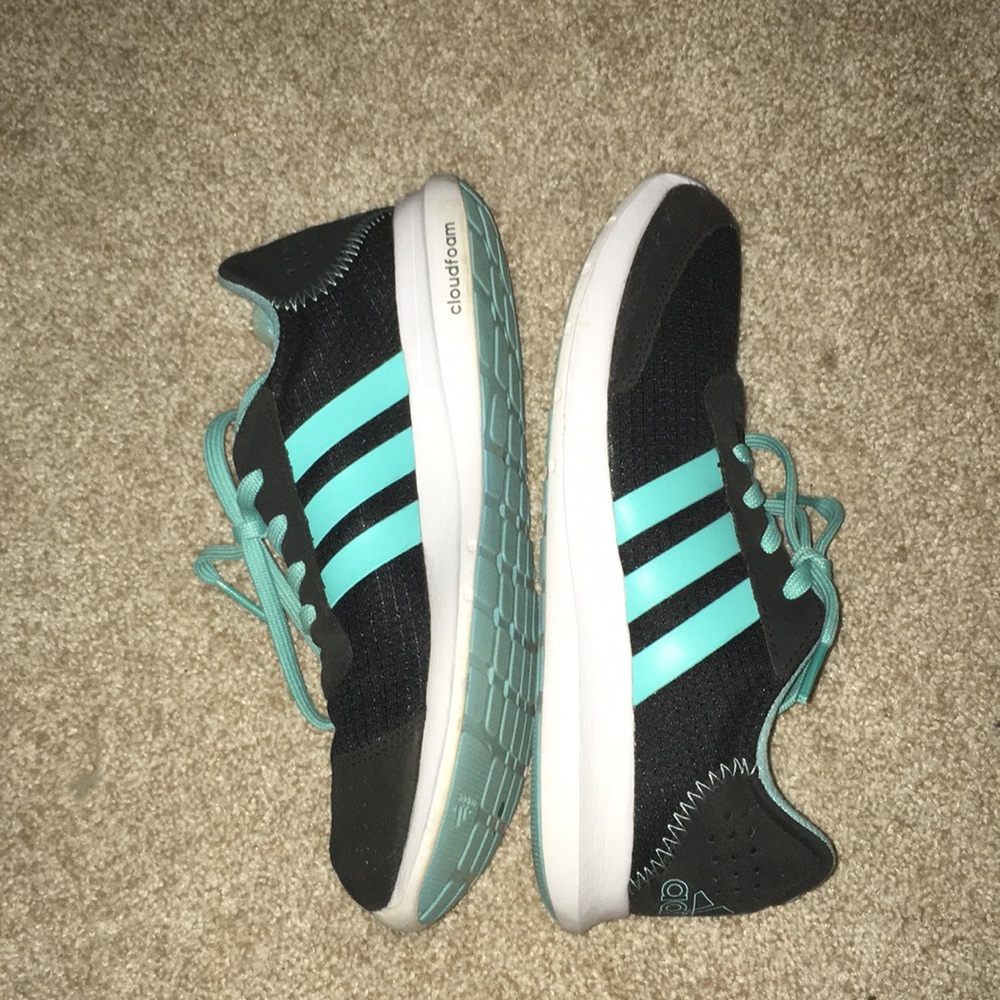 Adidas Cloudfoam trainers